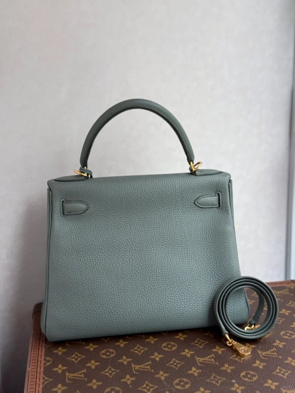 Classic Hermes Bags: A Stylish and Versatile Choice for Elegance - Picture 5 of 5